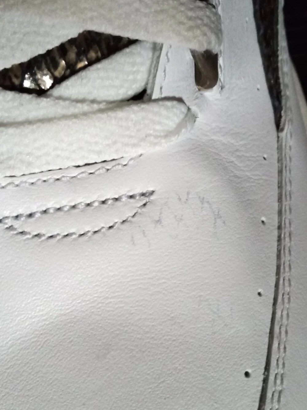 NWT Nike Air Python White Baroque Brown Mens 7 w/Box (READ)